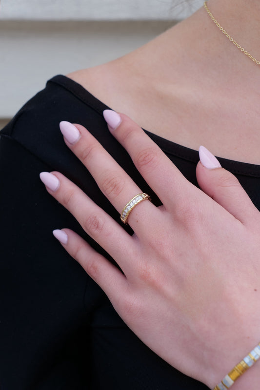 Thalia ring