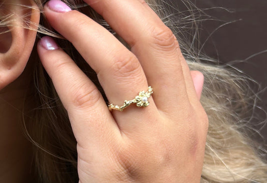 Anika ring